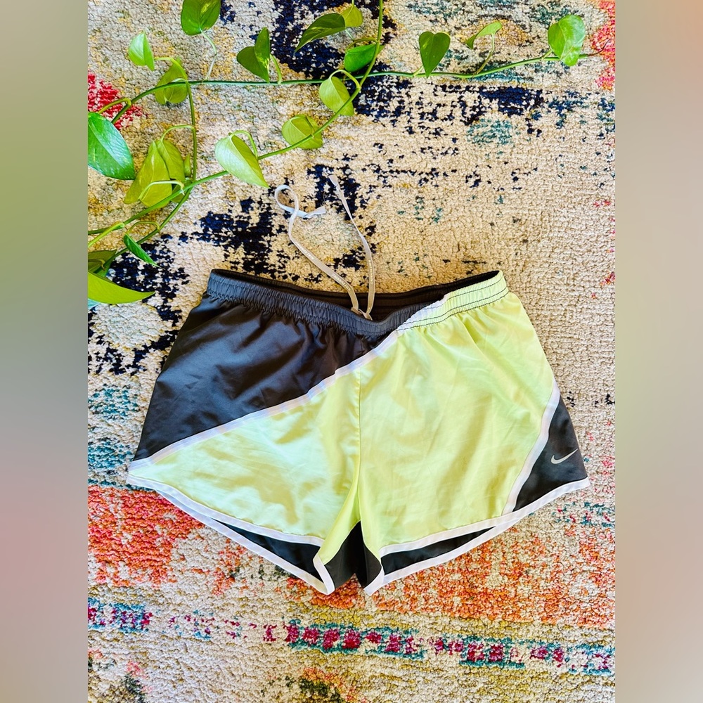 🌞Nike - Women’s Dri-fit Running Shorts - Small 🌞
